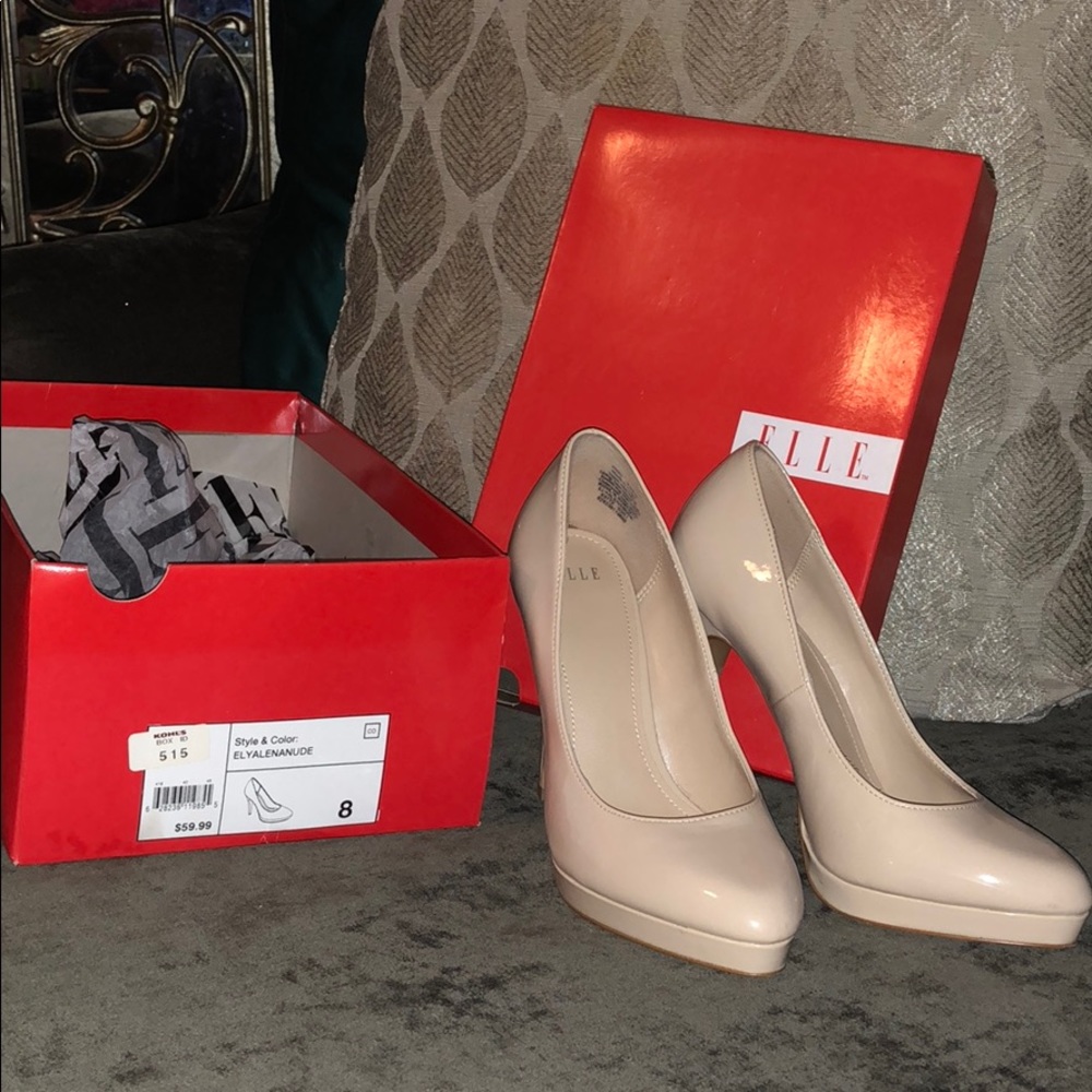 Elle brand nude patent leather 4” heels